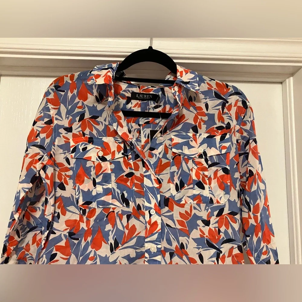 NWT Lauren Ralph Lauren Women’s Small Button Down Floral Shirt Blouse Red Blue - Picture 2 of 10